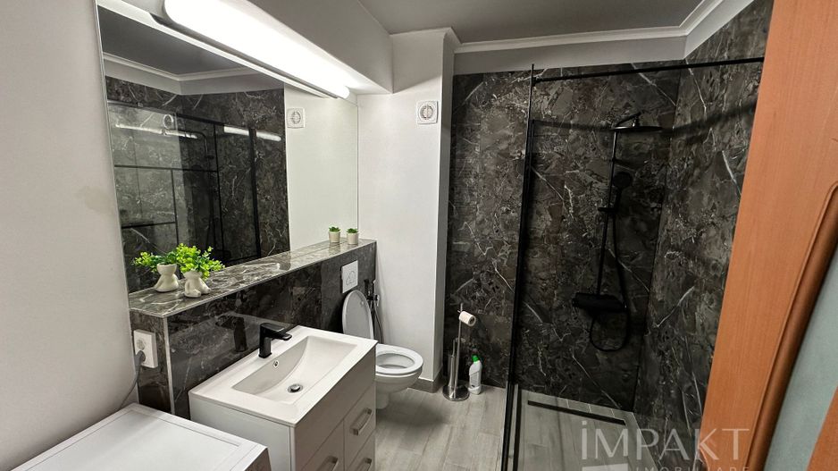 Apartament de inchiriat cu 3 camere,zona semicentrala! - Poză 10