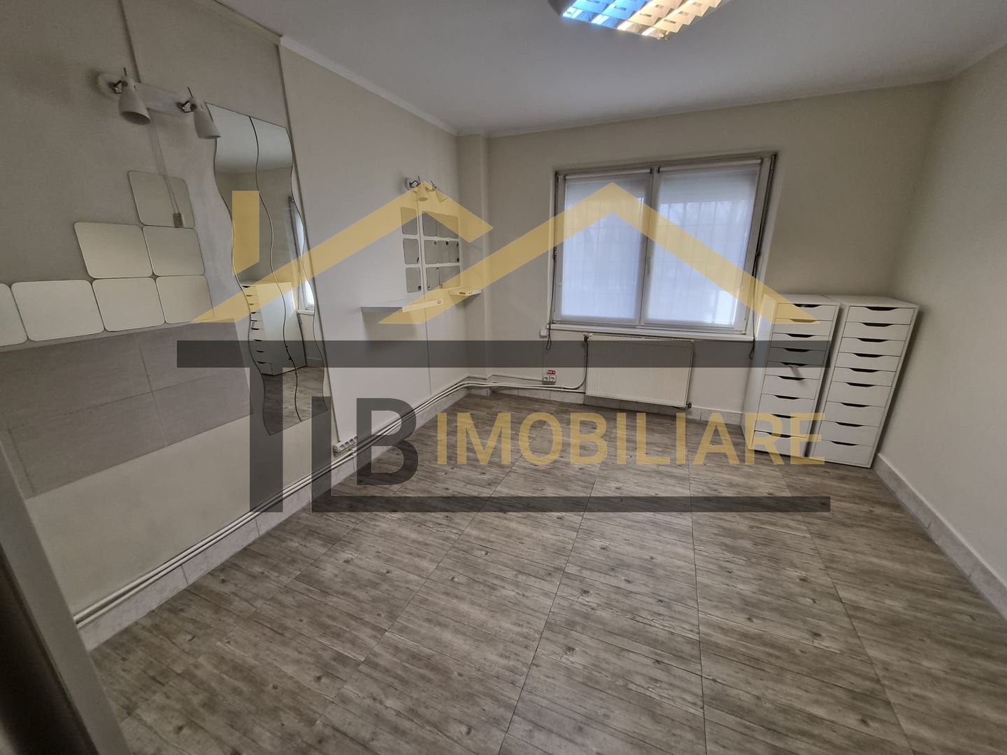 Spatiu de inchiriat, 30mp, cosmetica, Zona Pandurilor - Poză 2