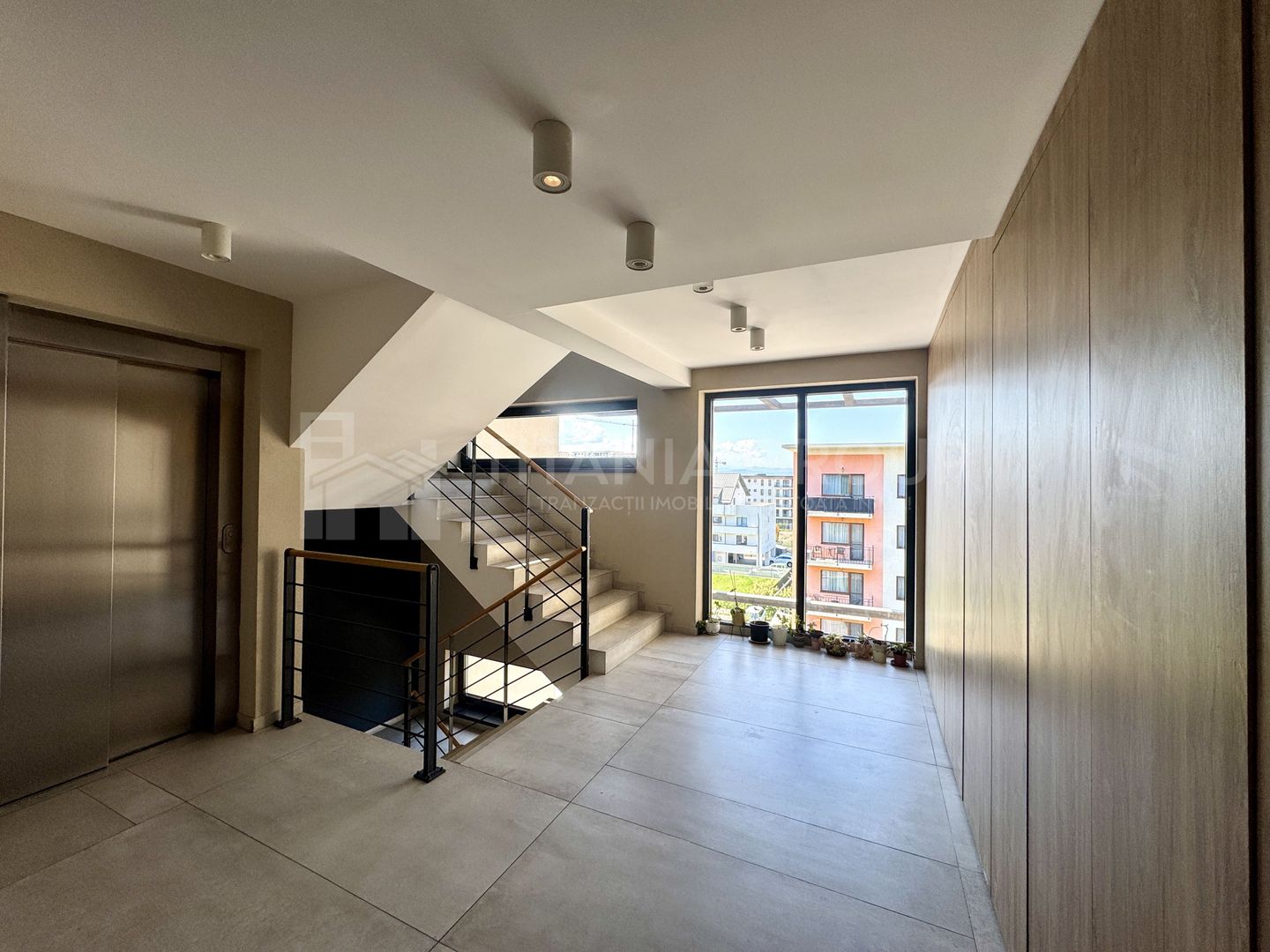 Apartament 3 camere, 2 băi, parcare și boxă – Ambiance Residence, Coresi - Poză 11