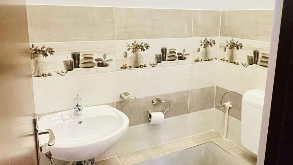 Închiriez apartament 3 camere ultracentral - Poză 2