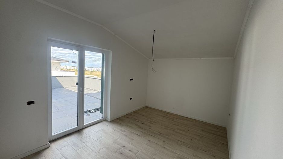 Apartament 4 camere Giroc bloc nou - Poză 1