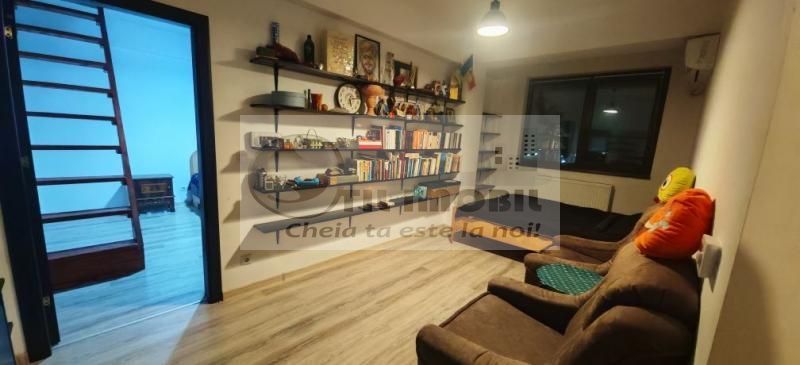 Apartament 3 camere Semidecomandat zona Valea Lupului 78000 euro - Poză 1