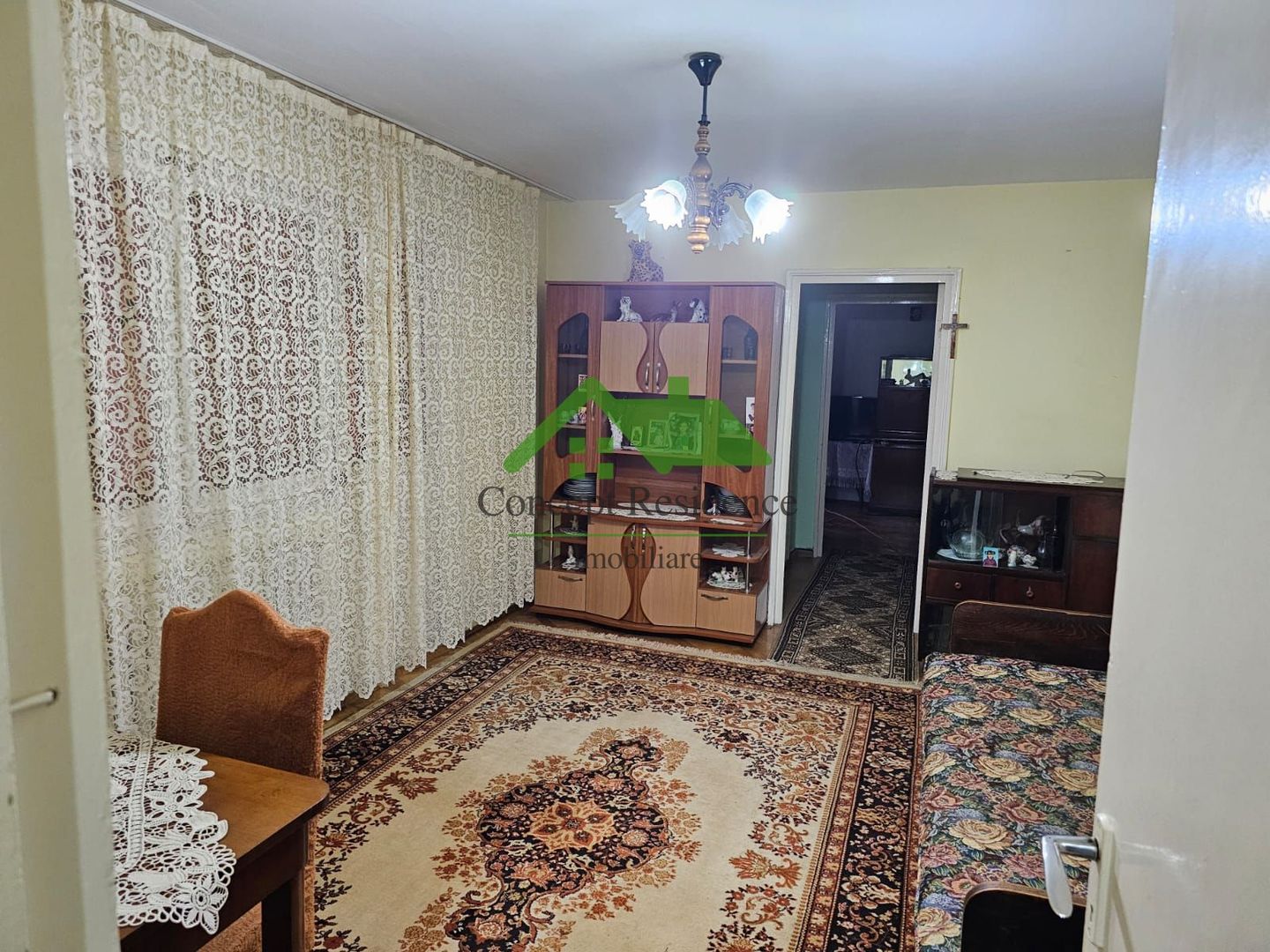 Apartament 2 camere, etaj 1, str. George Enescu – Vânzare exclusivă - Poză 1