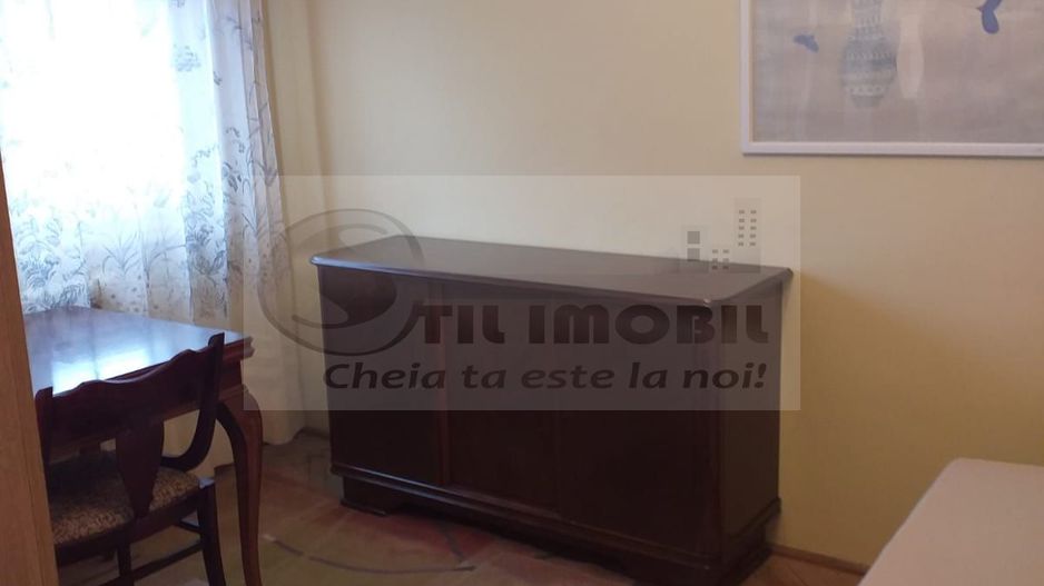 APARTAMENT 2 CAMERE- ZONA PODU ROS - 350 EURO - Poză 2