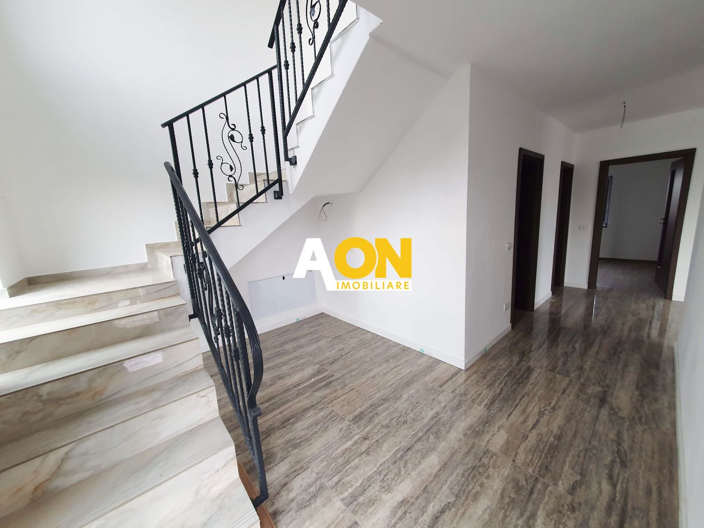 Casă nouă P+M, 5 camere, încălzire pardoseală, Alba-Micești, stânga - Poză 12