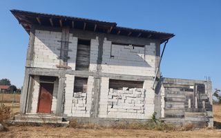 Casa la rosu in Carcea - Poză 3