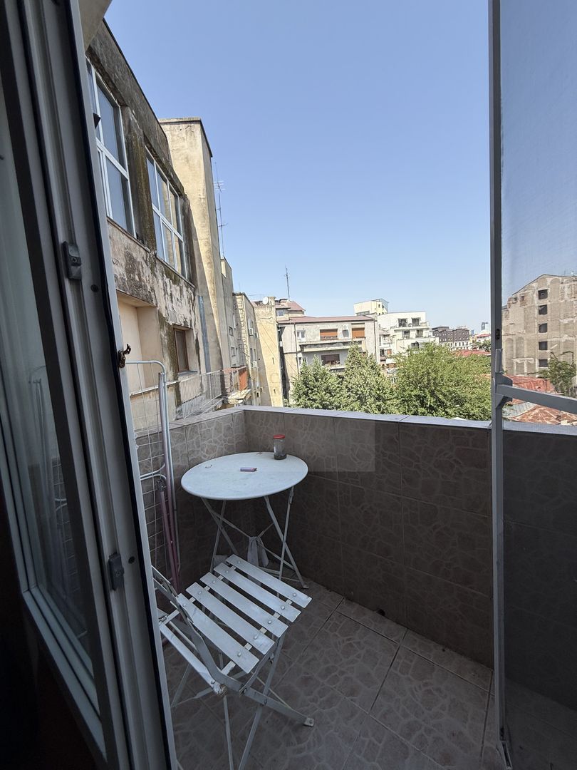 Cismigiu | Apartament cu 2 balcoane – acces din sufragerie si dormitor - Poză 11