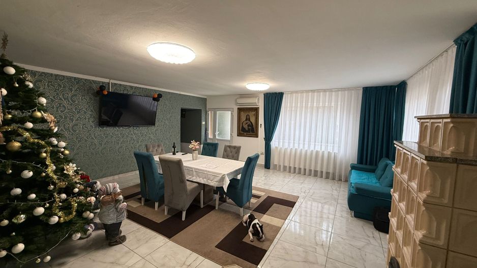 Casa spatioasa de vanzare plan parter in Osorhei - Poză 5