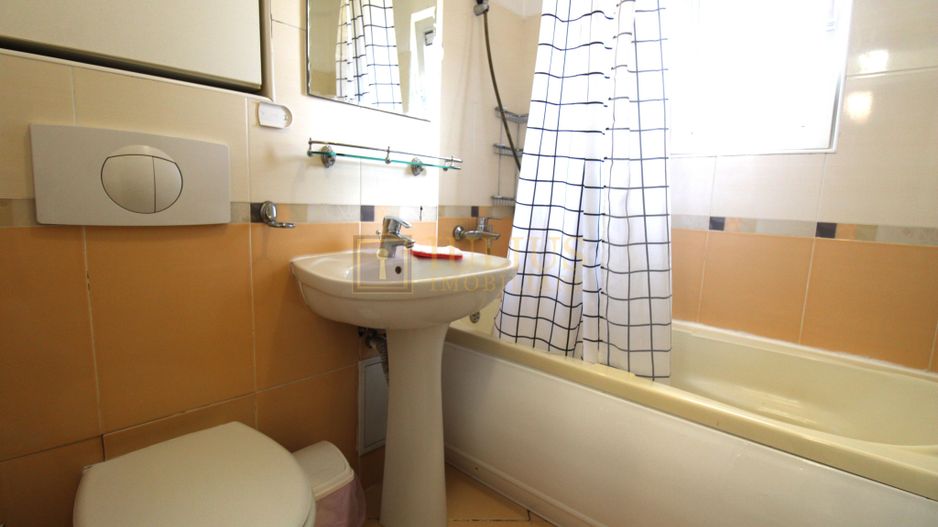 Apartament cu 3 camere in Aradului, 2 locuri de parcare - Poză 15