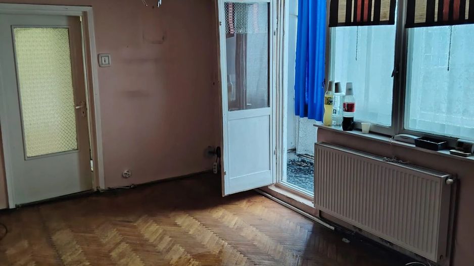 Apartament 2 Camere, Zona Cetatii, Etaj 1, Boxa inscrisa CF, Necesita renovare - Poză 1