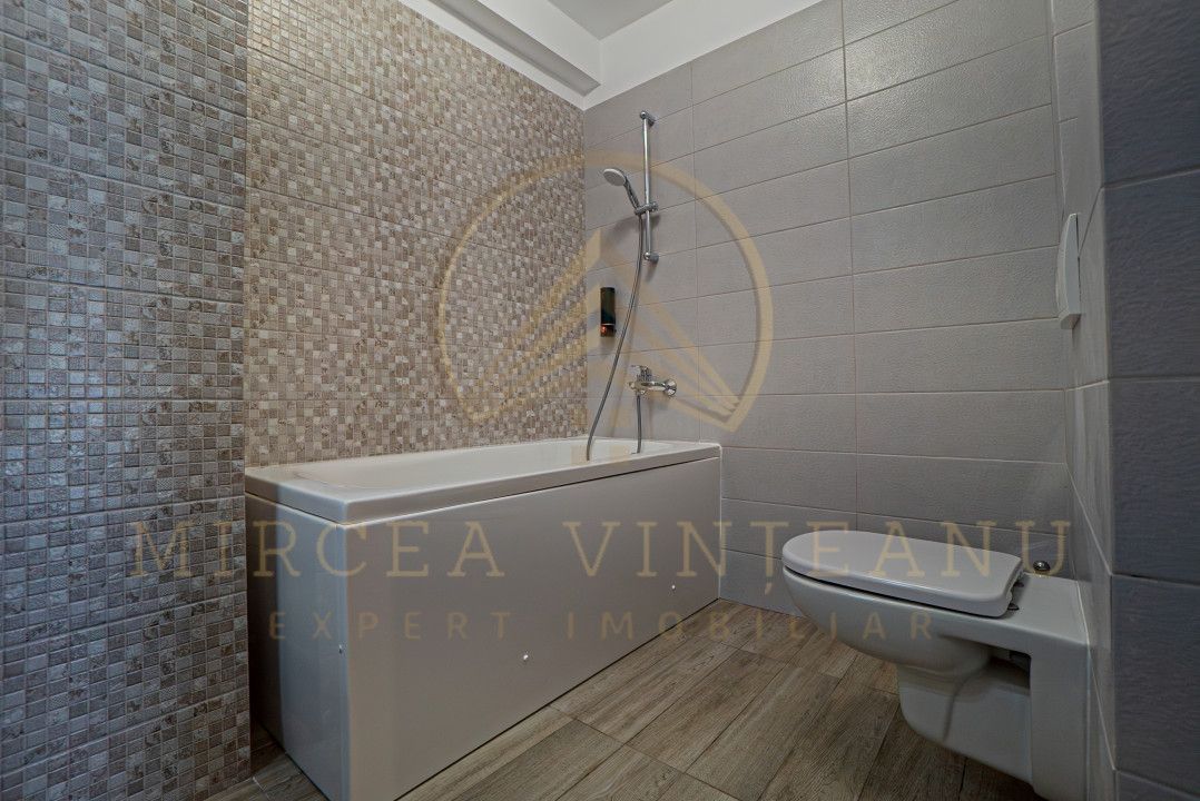 Mamaia - Apartament de 3 camere cu vedere la lac si mare. - Poză 24