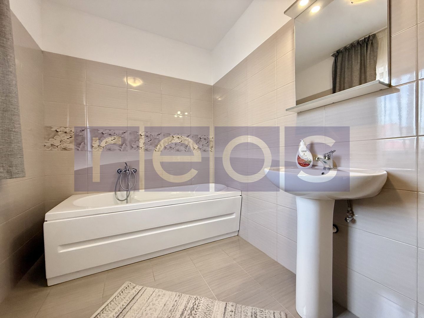 VÂNZARE VILĂ INDIVIDUALĂ | 6 CAMERE | ZONA COLENTINA - Poză 11