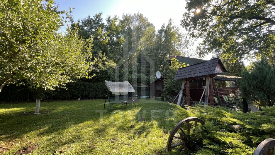 Teren deosebit cu cabană din lemn, Tocile – locație liniștită - Poză 2