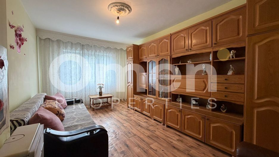 Apartament cu 2 camere decomandat, etaj intermediar, zona Center Nemes - Poză 1