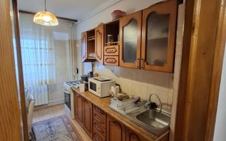 Se vinde apartament 3 camere/ultracentral/Focsani - Poză 4