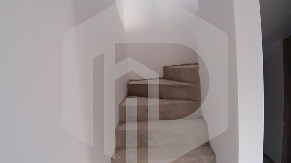 Casa individuala in Tocile-Sadu / 1400 mp teren. 4 dormitoare - Poză 8