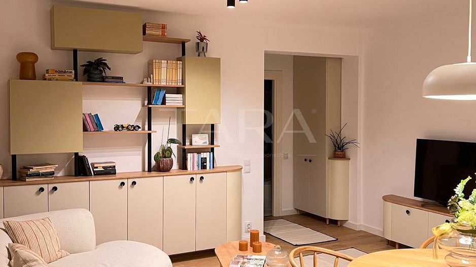 Apartament 2 camere cu design Art Deco – zona Mihai Viteazul - Poză 2