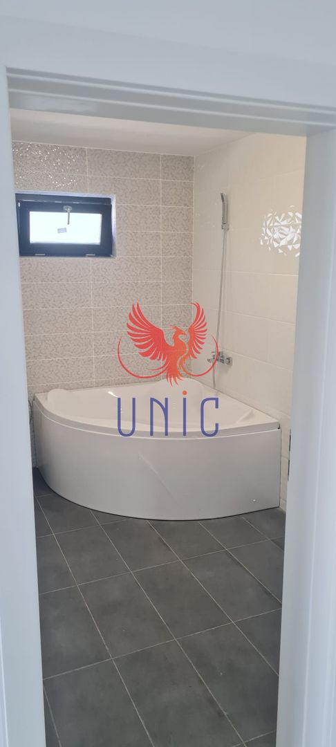 Casa finisata ultramodern, Isalnita - Poză 8