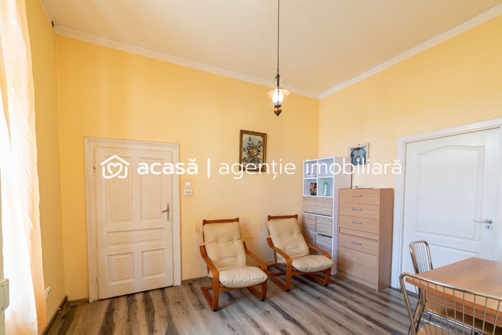 Apartament la casă cu 3 camere zona Pârneava - Poză 7