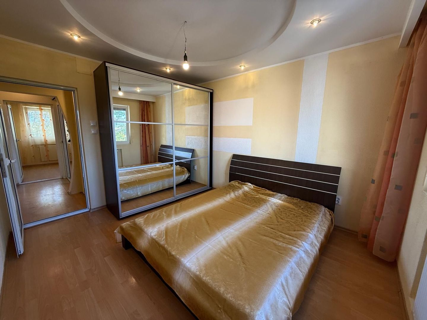 De Vanzare | Apartament cu 3 Camere | Mazepa 1 | Pret: 75.000 Euro - Poză 11