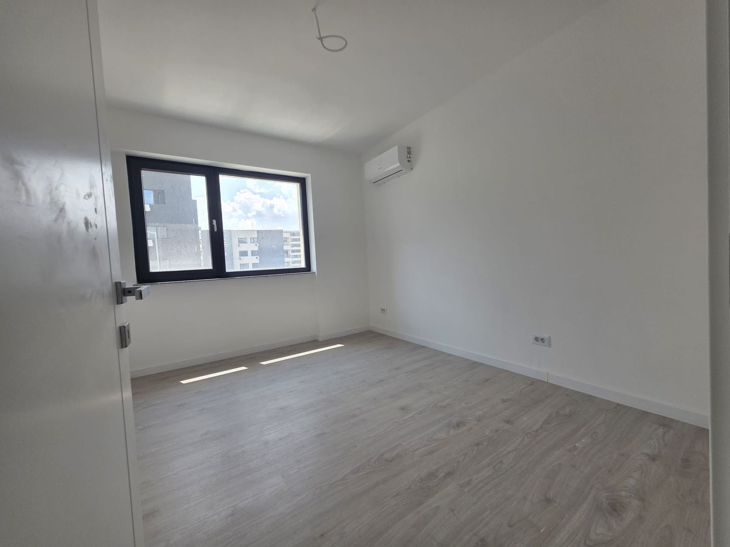 Apartament 2 camere Pipera, 67 mp, etaj 1,complex nou finalizat - Poză 7