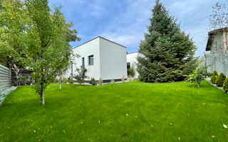 Vila cu 5 camere // * 565 mp gradina* // Tunari - Poză 1