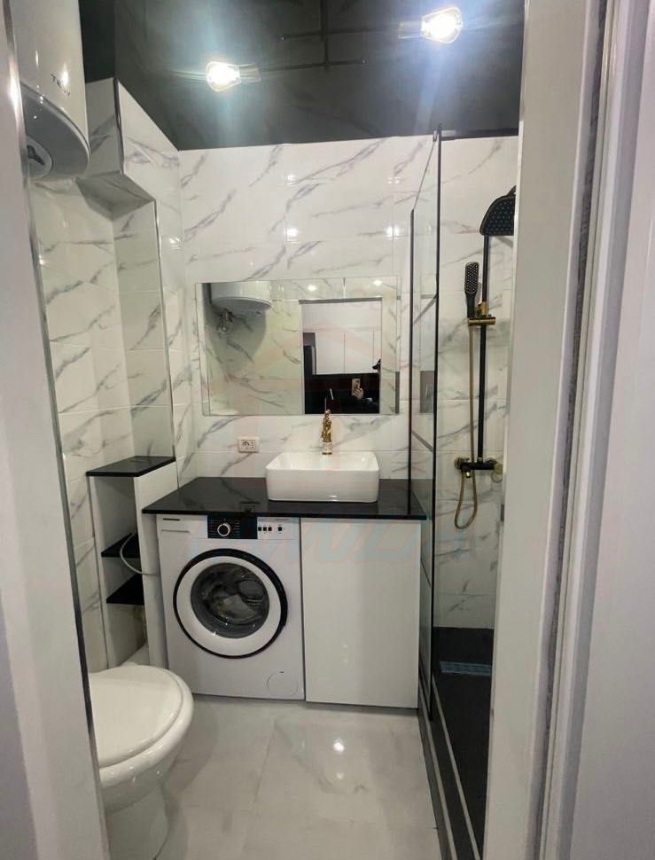 SE INCHIRIAZA APARTAMENT, 300 EURO, PIATA ENERGIEI - Poză 6