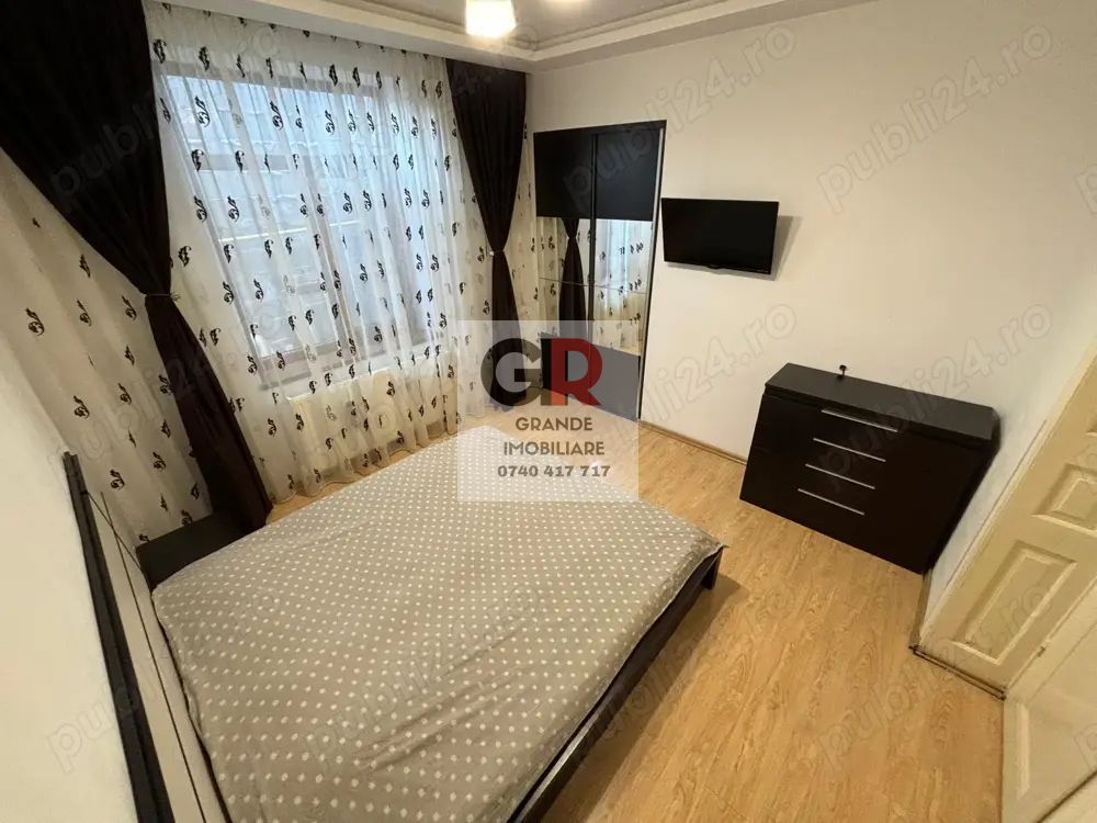 Casă / Vilă de închiriat în Central, Tulcea - Poză 1