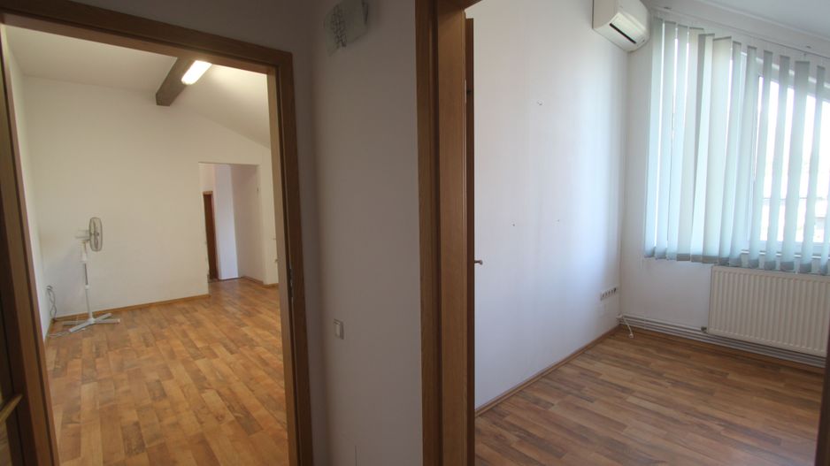 Birouri la casa - 120 mp, zona Circumvalatiunii - Poză 21