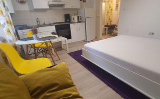 Garsoniera moderna imobil nou Baza 3 - 15 min Centru - Poză 3