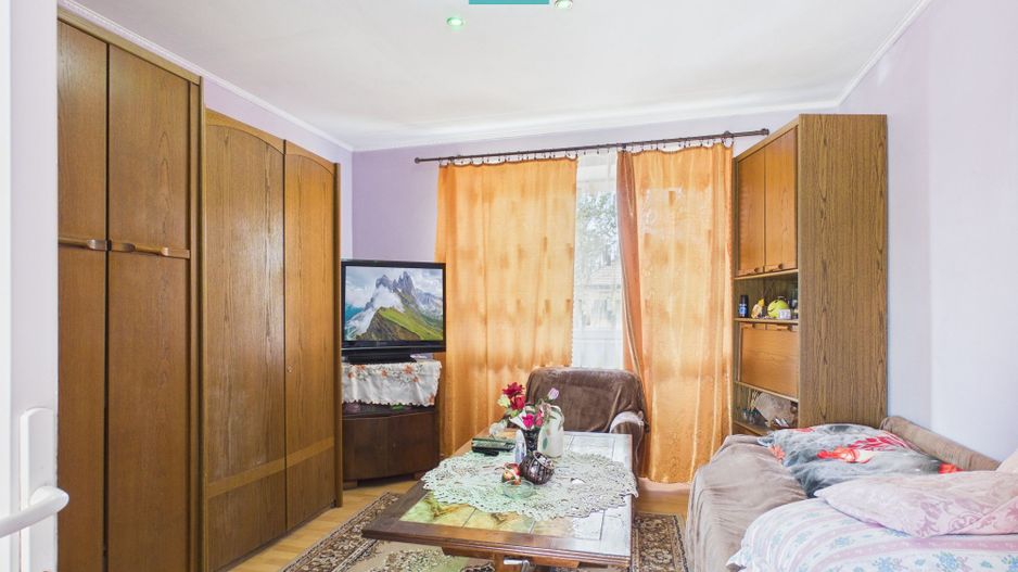 Casă cu 3 camere și 1047 mp în Peregu Mic - Poză 13