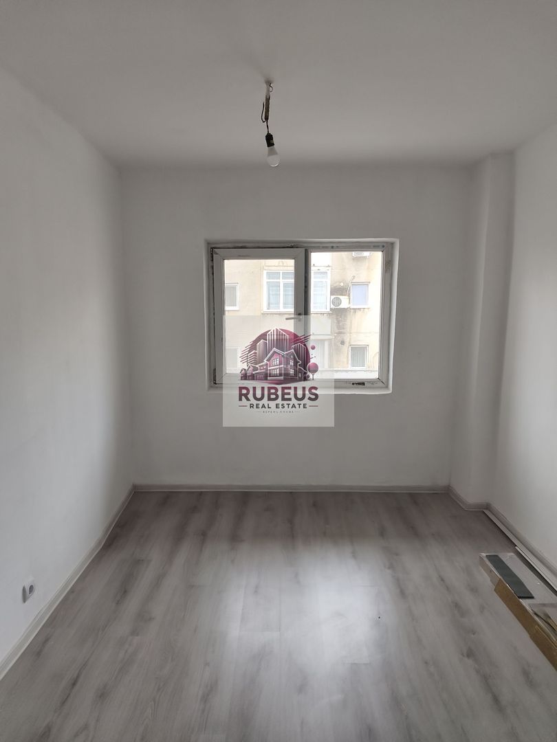 Apartament 4 camere, 77 mp, 2 balcoane, etaj 3 – Topolniței - Poză 13