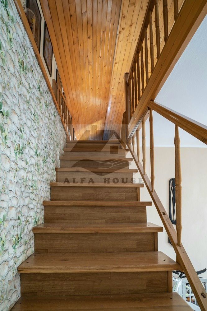 Casa individuala Sacele, 250 mp + 40 mp garaj + 556 mp curte - Poză 13