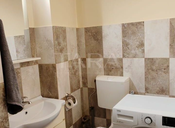 Apartament 3 camere de vânzare, 68 mp. Locație ideală pentru familie. - Poză 8