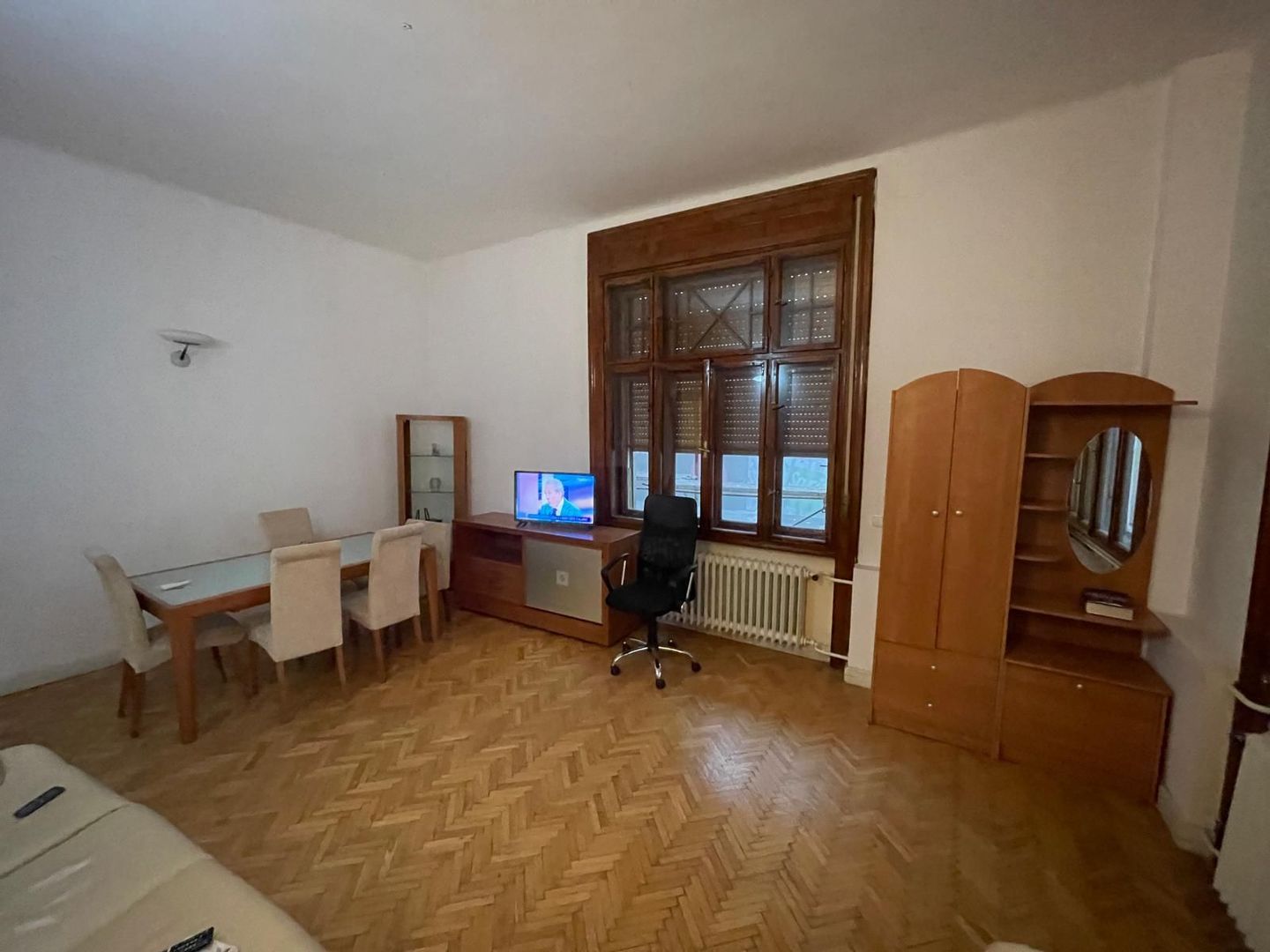 Ultracentral | View spre Piața Victoriei | 100 mp utili | Etaj 3 cu lift - Poză 4