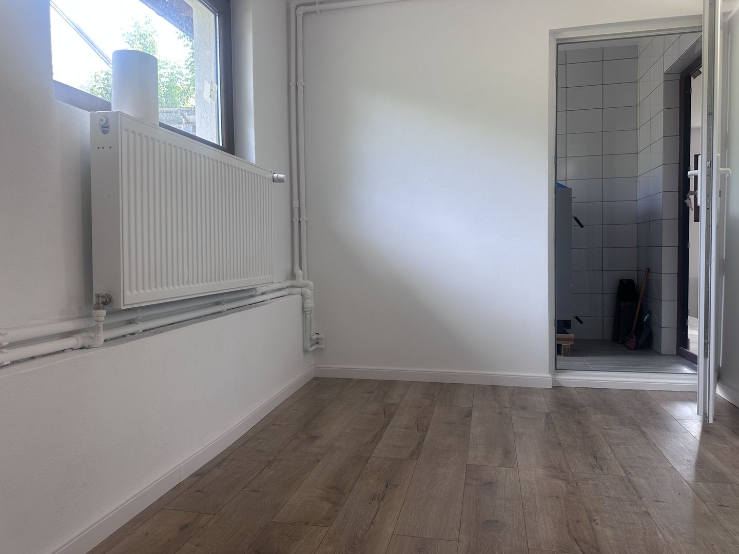 Între dealuri, viță de vie și liniște deplină! Vanzare casa in Prahova - Poză 16