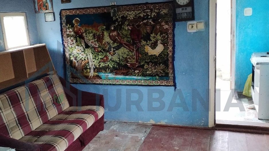 Casă de închiriat în Valea Adâncă - Poză 2