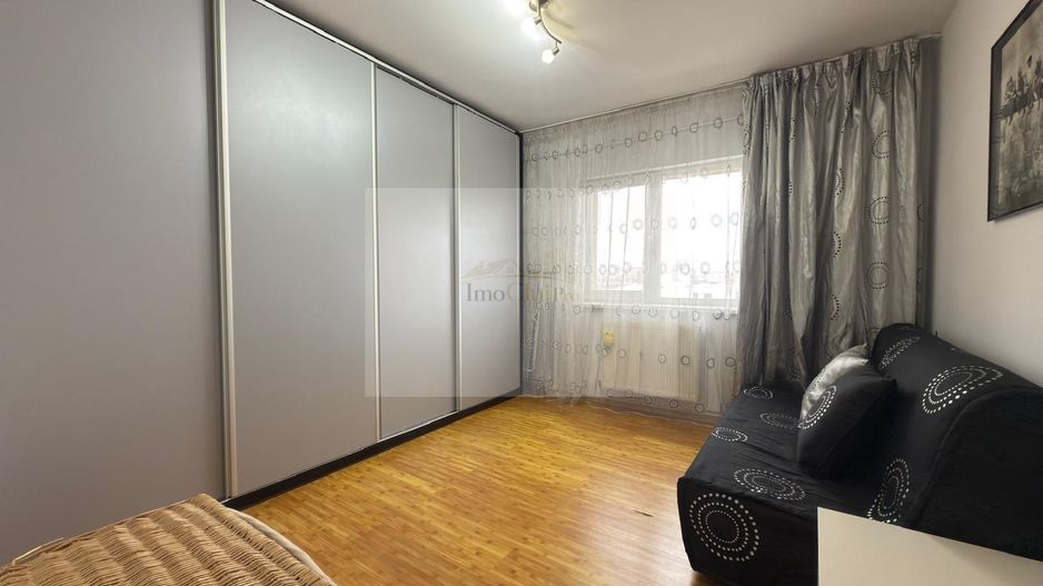 Închiriere apartament 3 camere decomandate– Calea Dorobanților-Parcare - Poză 7