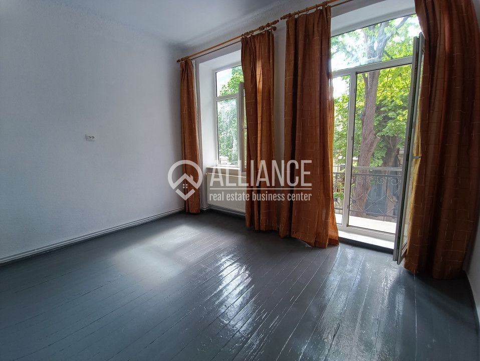 CENTRU SALA SPORTURILOR(COD03)- Casa interbelica si curte generoasa ! - Poză 48