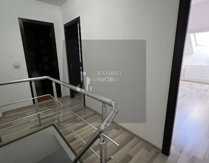 Apartament 70MP/ MOBILAT SI UTILAT /CENTRALA PROPRIE - Poză 4