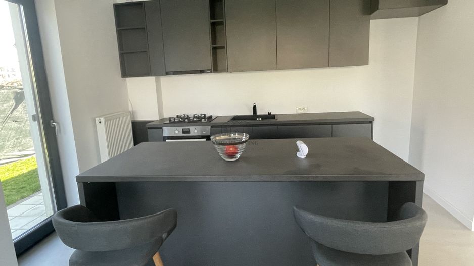 VILA NOUA SI MODERNA CU 5 CAMERE LA INCHIRIERE IN OTOPENI - Poză 4