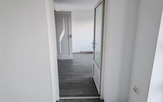 Imobil compus din casa si 1800mp teren in Suburbia Brodoc, judet Vaslui - Poză 4