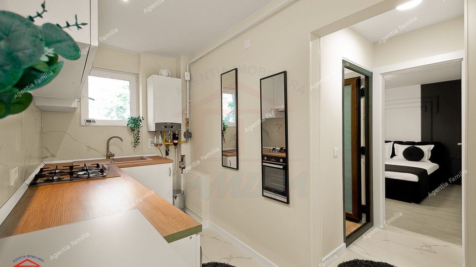 3 camere foarte frumoase in Centru - Poză 1