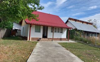 Casa de Vacanta | Comuna Ocnita, Dambovita | 80 mp | Complet Renovata - Poză 1