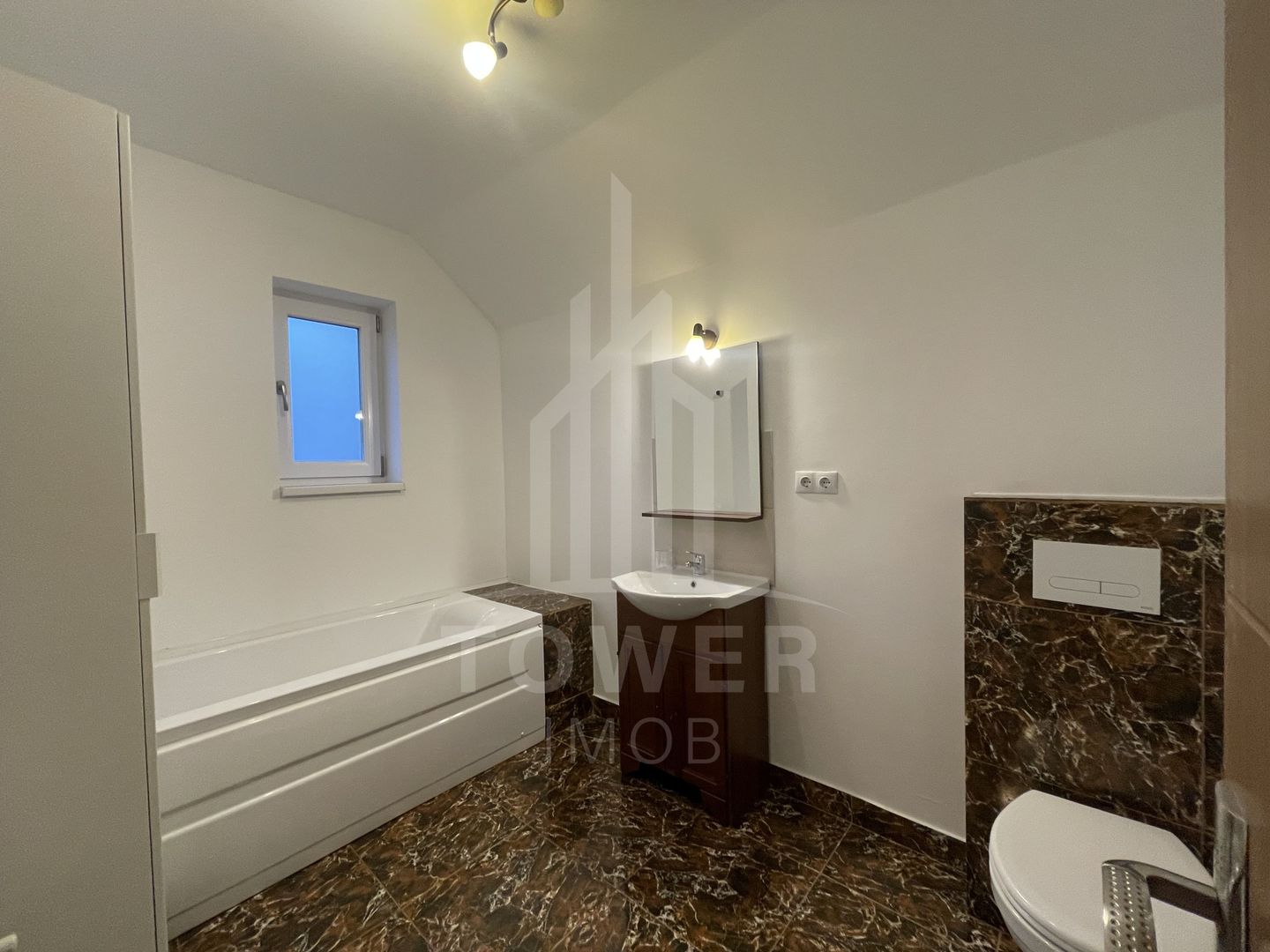 Casa individuala cu etaj - 140 mp utili-zona Belvedere - Poză 9