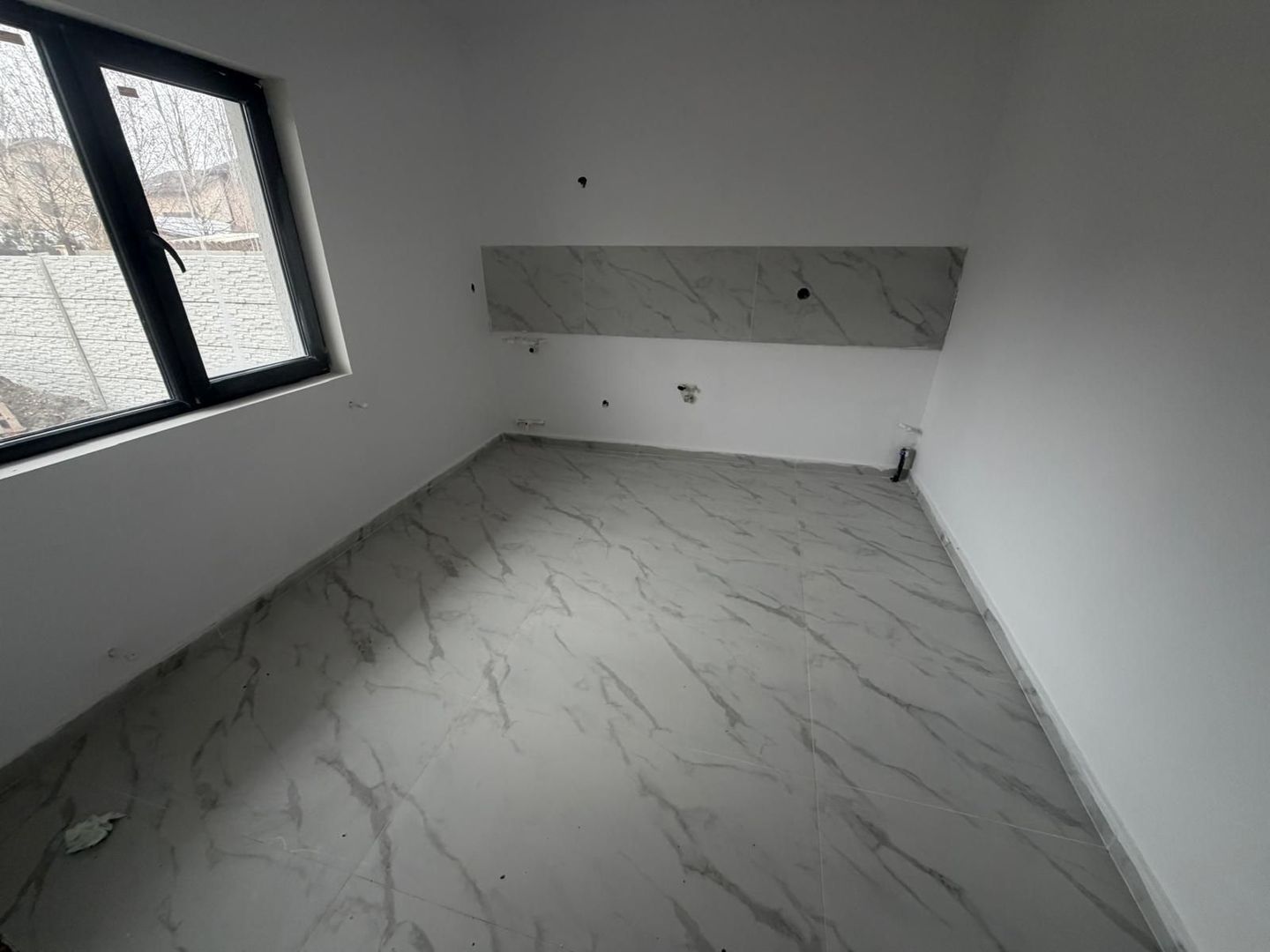 CASA TIP CUB BRAGADIRU, INCALZIRE PARDOSEALA, TEREN 185 MP, COMIS 0% - Poză 4