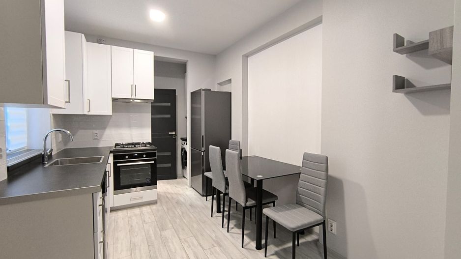 Inchiriere apartament 2 camere nou renovat si curte strada Horea - Poză 1