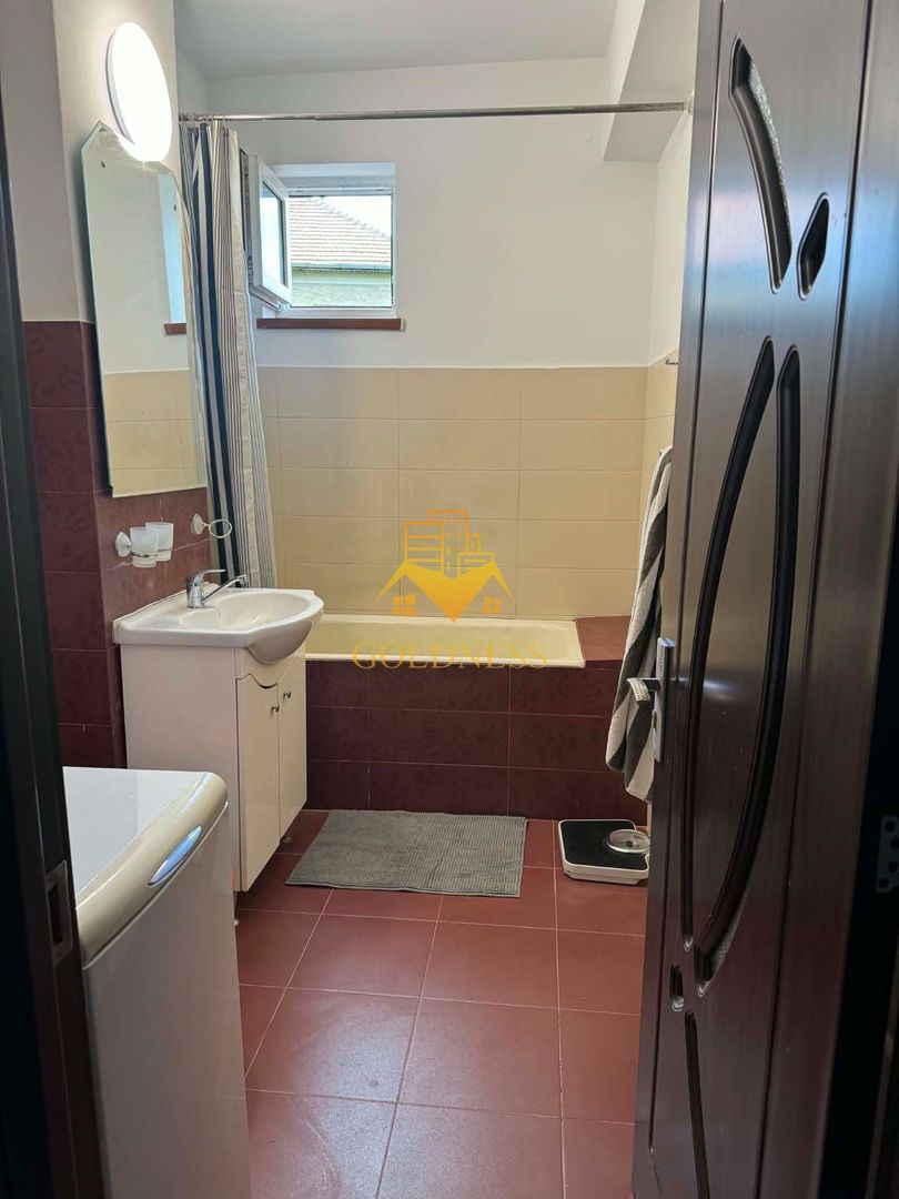 2 camere, decomandate, Central str. Republicii, Zona UMF, Motilor - Poză 4