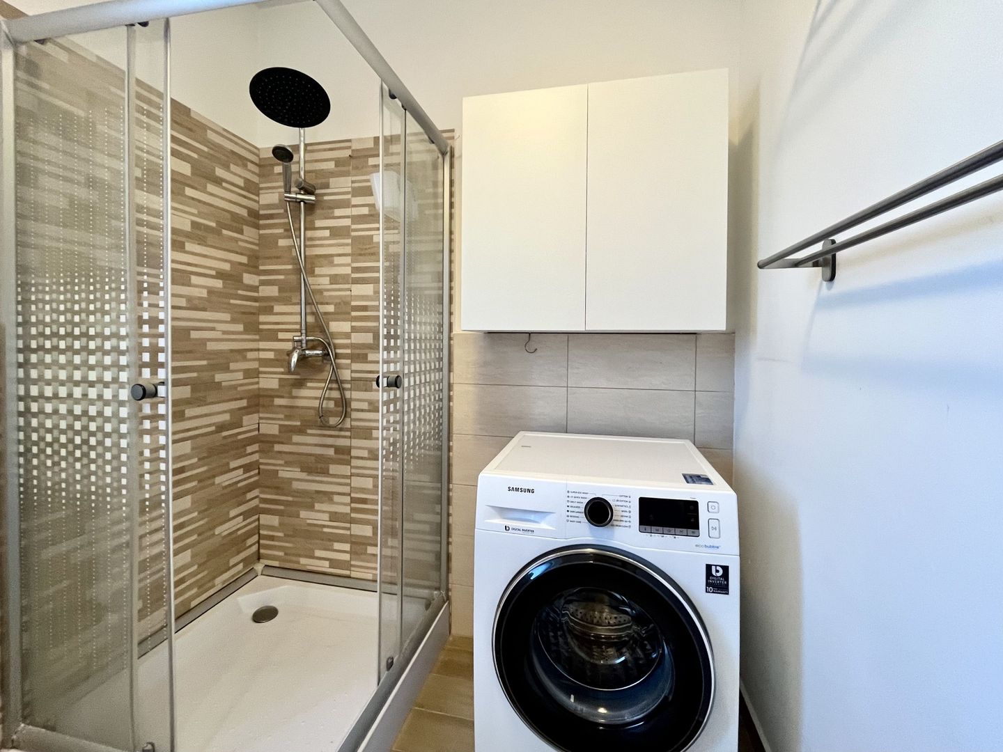 Apartament cu 3 camere,  spațios si primitor, in Soarelui- Sud Plaza - Poză 19
