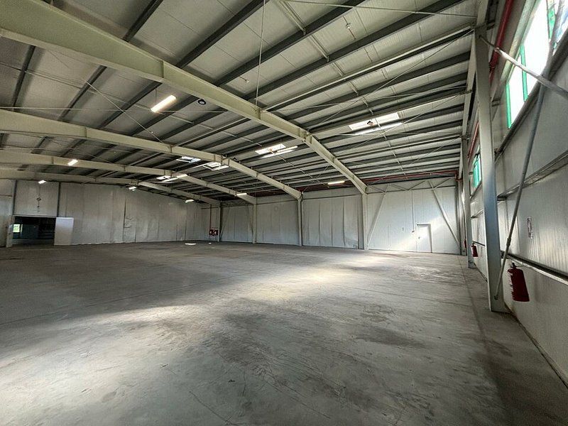 Hala industrial de 2000 mp cu autorizatie ISU Cat D - Poză 2